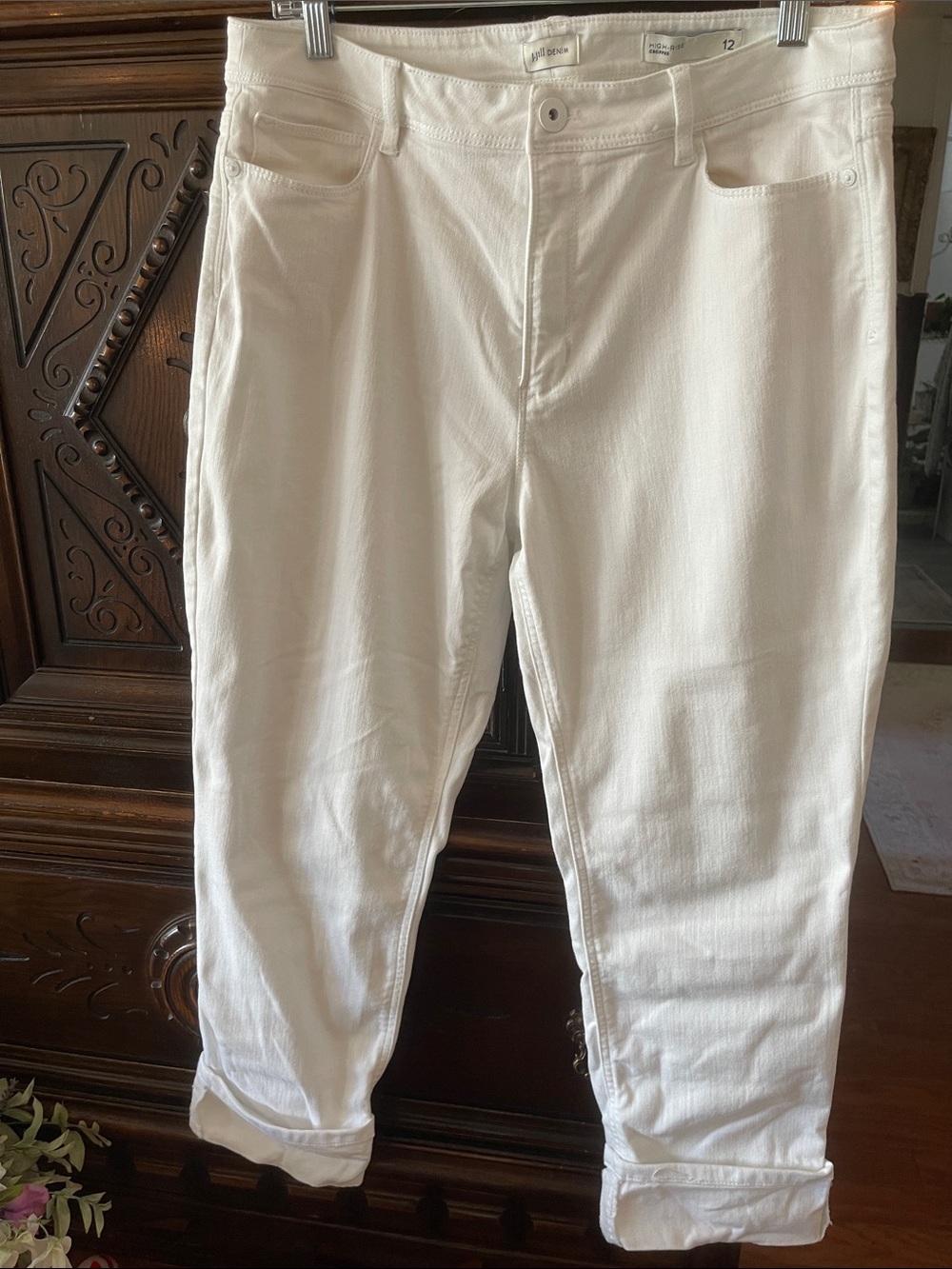 J. Jill White Casual Stretch Cuffed Ankle jeans